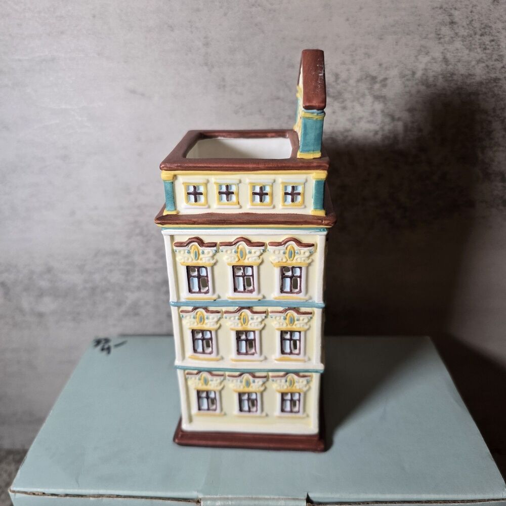 PartyLite Cafe Amsterdam Tealight House P8275 Hand Painted Retired Cottagecore - Picture 4 of 5